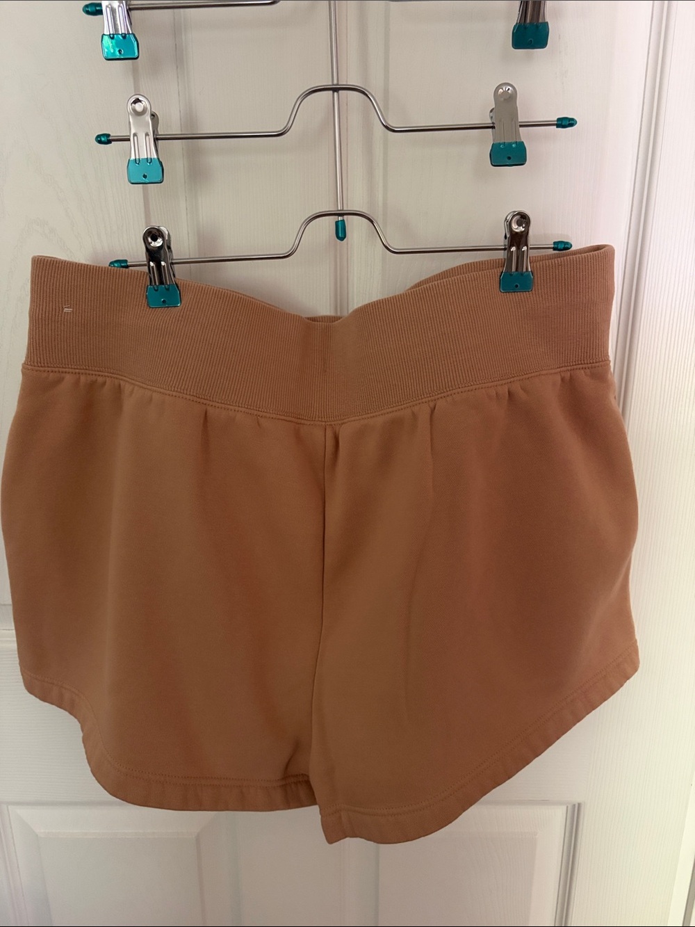 Nike Women’s Tan and Black Athletic Shorts - Picture 5 of 7